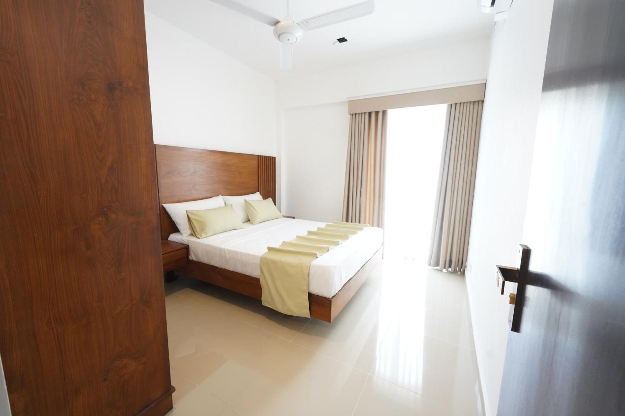 Hotel Grand Amanee Ratnapura Exterior photo