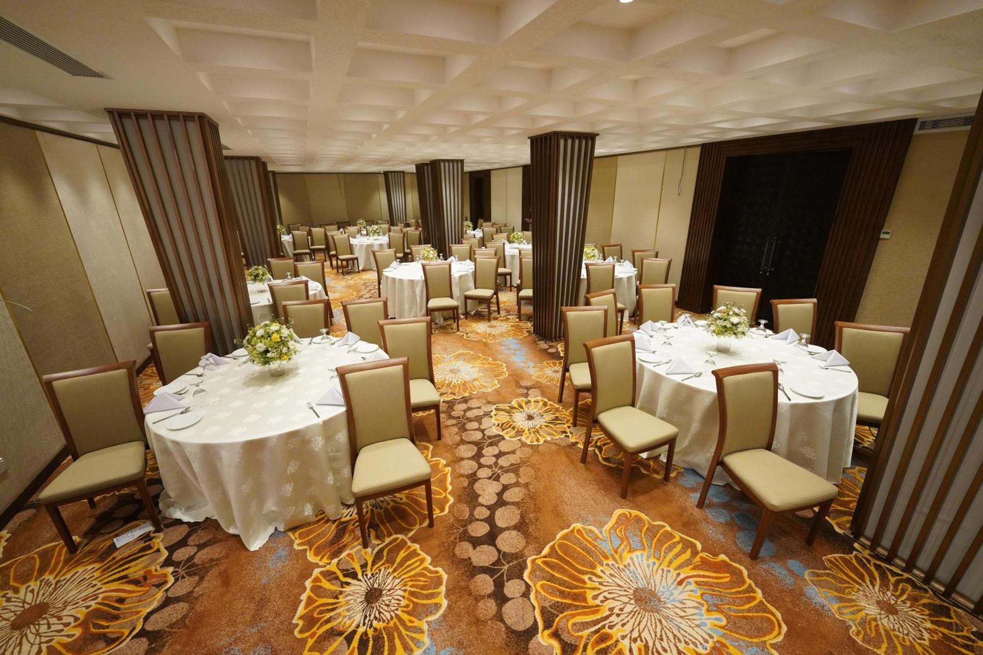 Hotel Grand Amanee Ratnapura Exterior photo